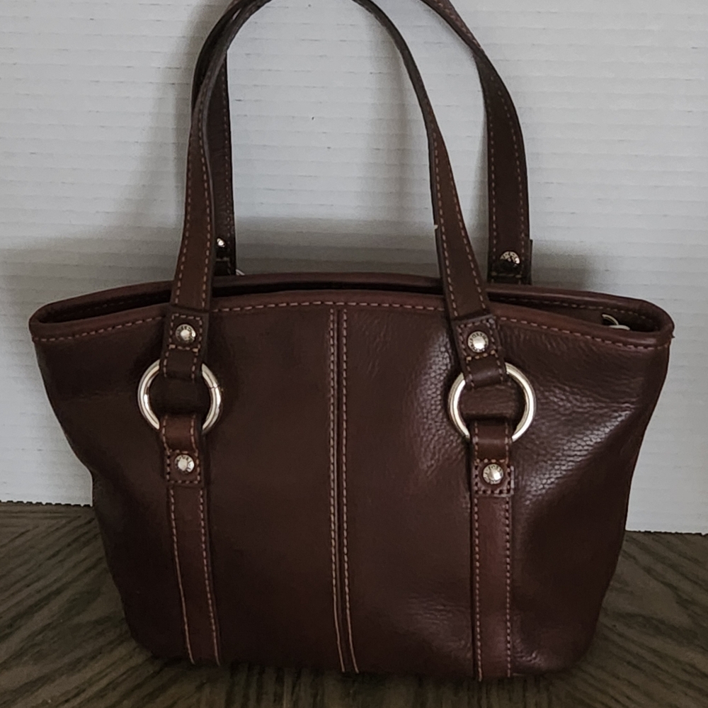 Fossil Brown Leather Tote with Structured Design